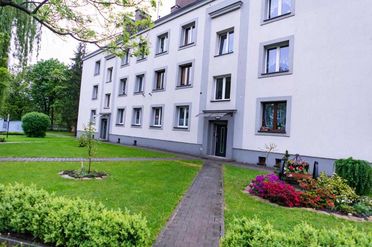 Apartament Przy Bystrzanskiej Apartment Bielsko-Biala Exterior photo